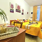A Casa Simpatia Vaticano- Check-In Only By Appointment At Least 2 Hours In Advance